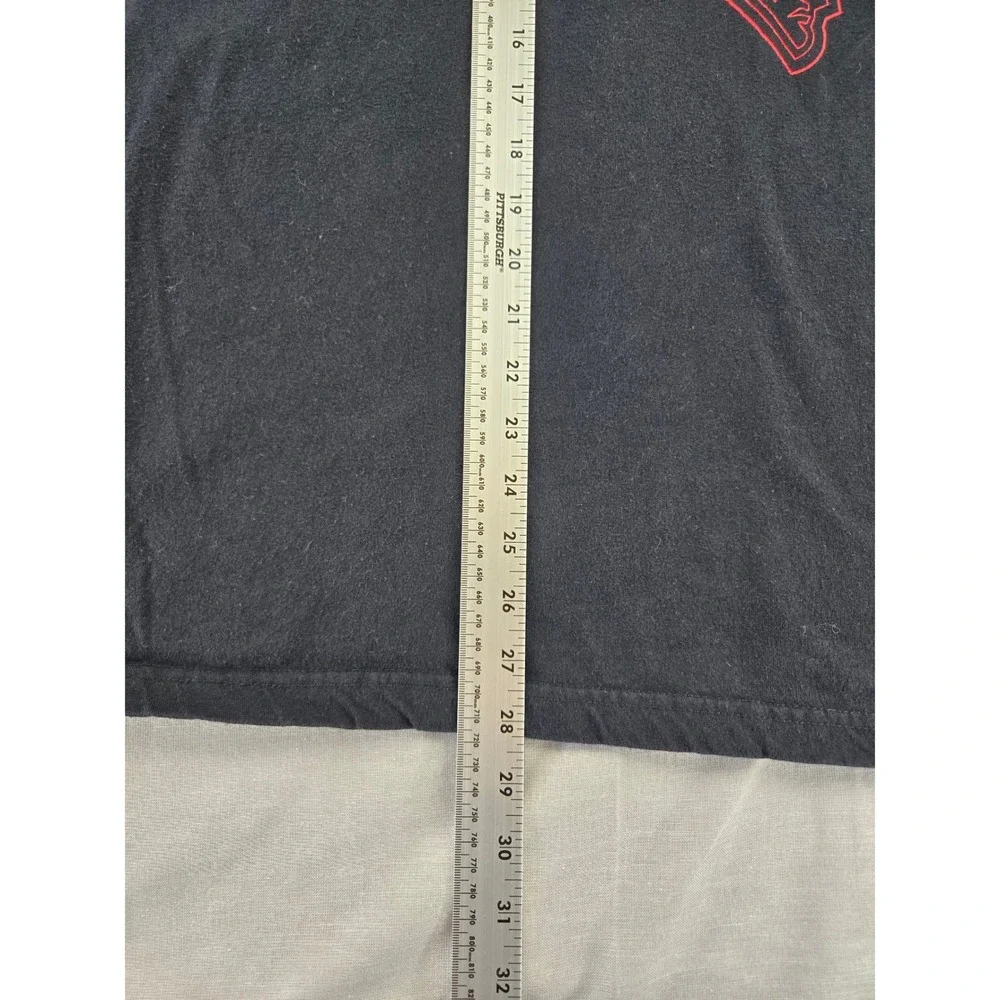 NFL New England Patriots Mens Large T-Shirt Black Gray Colorblock Flying Elvis